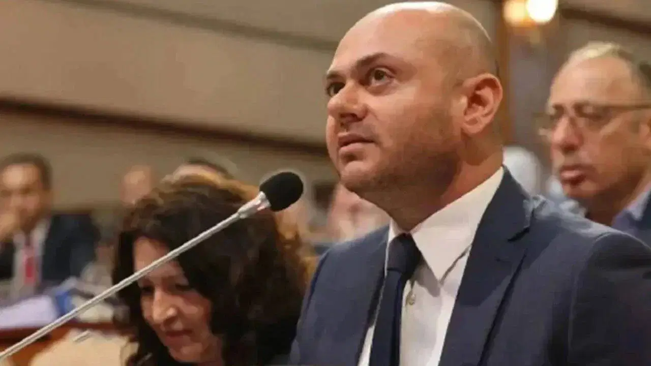 Gözaltına Alınan Gencay Özcan Adli Kontrol Şartıyla Serbest Bırakıldı