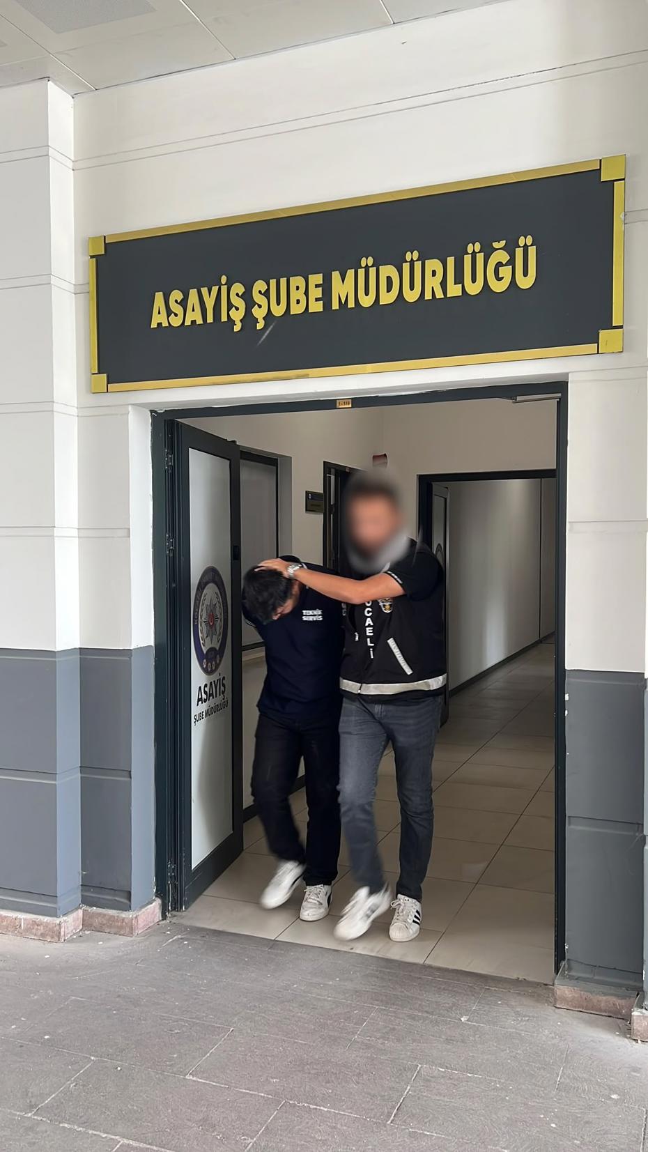 Kocaeli'de Kombi ve Beyaz Eşya Tamiri Yalanıyla 12 Kişiyi Dolandıran Şüpheli Tutuklandı