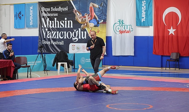 Sivas Belediyesi öncülüğünde düzenlenen “Muhsin Yazıcıoğlu Uluslararası Güreş Festivali” başladı – SPORT