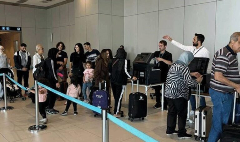 Lübnan’dan tahliye edilenler İstanbul’a götürüldü – Son Dakika Türkiye Haberleri