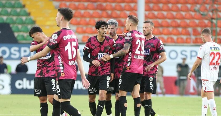 Son Dakika Spor Haberleri | Alanyaspor sezonda Sivassport galibiyeti ile bir puan aldı