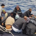 İzmir'de 24 düzensiz göçmen kurtarıldı
