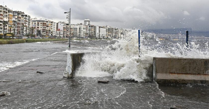 10 il için turuncu ve sarı uyarı: Fırtınaya Dikkat
