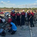 Şanliurfa'daki çökmüş duvarın altındaki 4 işçi yaralandı
