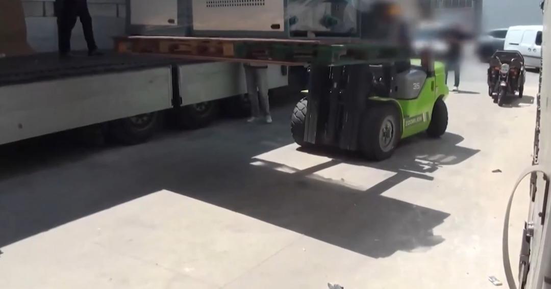 Bıçaklandıkları yer şaşırdı! İstanbul'daki narkotik ekipleri düğmeye bastı: römorkun dışında 60 kilo kokain 2