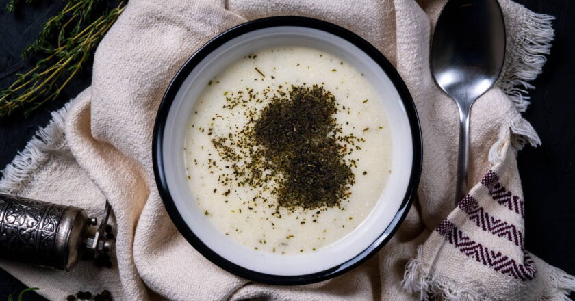 Zarif ve Lezzetin Zarif Tadı: Yoğurt Çorbası Tarifi – Son Dakika Girme Haberleri