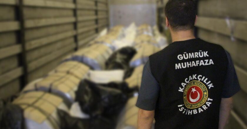 Ticaret Bakanlığı ekiplerinden yasadışı oyuncaklar ve telefon operasyonları