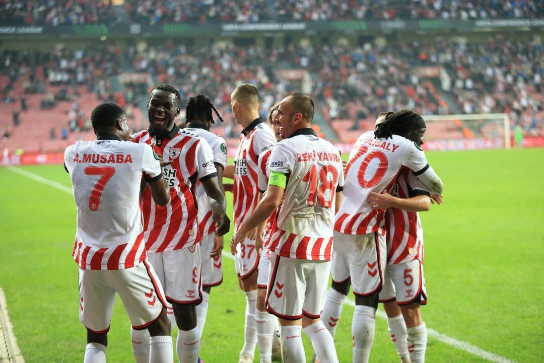 Avrupa kupalarındaki temsilcilerimiz G.Saray, F.Bahçe ve Samsunspor bu hafta 3'te 3 yaptı! Ülke puanları hızla yükseldi... 3