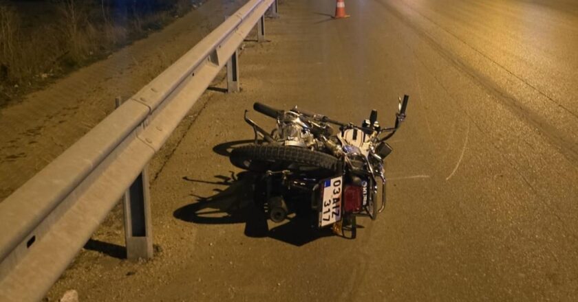 Afyonkarahisar'da otomobil ile motosiklet çarpıştı: 1 ölü