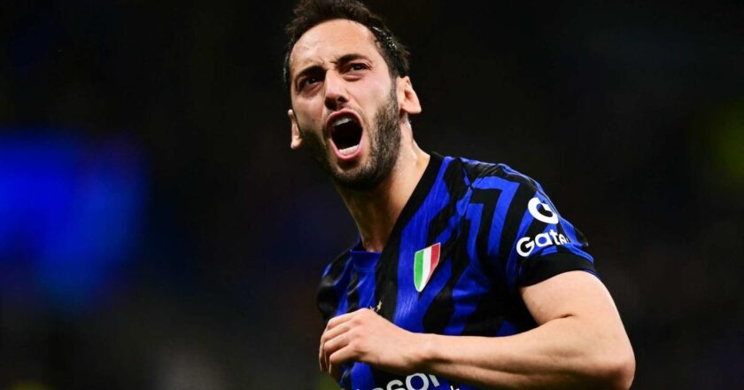 Ekim ayında İtalya Serie A'daki performansıyla dikkat çeken Hakan Çalhanoğlu'na özel ödül! –