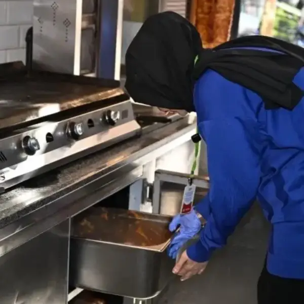 Manisa’da skandal! Kilolarca bozuk tavuk eti yakalandı